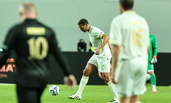 리오 퍼디난드 '내가 공격의 시작'