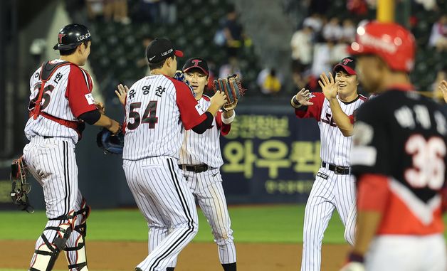 LG, KIA 꺾고 80승 선착