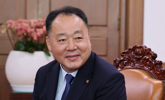 우원식 의장 예방하는 손인혁 사무처장