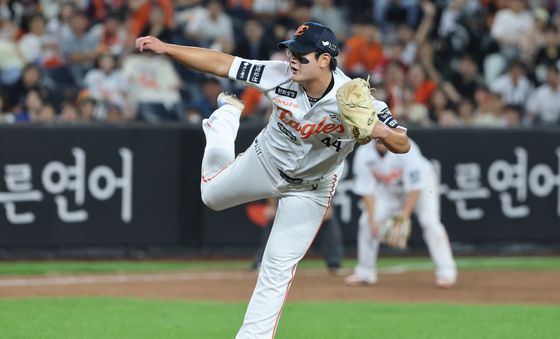 한화 김서현 역투