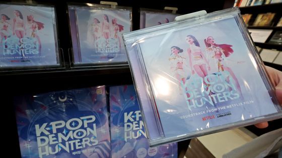 넷플릭스 케데헌 '미국 빌보드 메인 싱글·앨범 동시 1위'