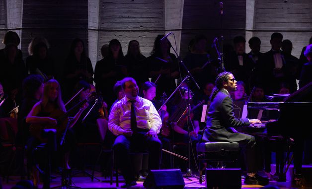 빛을 넘어 음악으로… 시각장애인 음악가들의 파리 무대