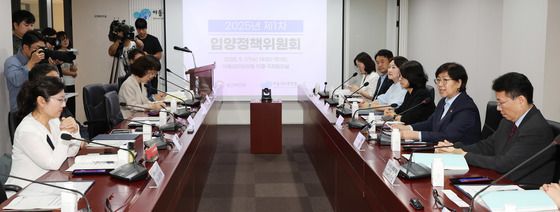 아동 중심 입양제도, 국가가 나선다