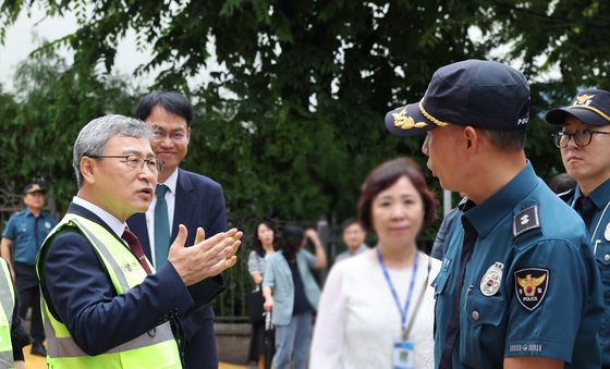 통학로 점검하는 정근식 교육감