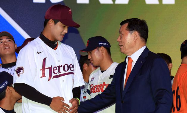 허구연 총재, 박준현 기대가 커