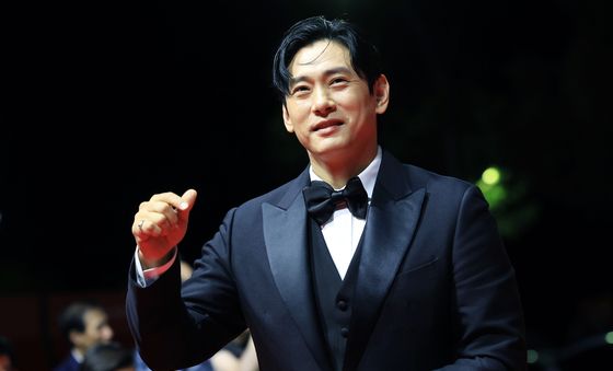 유태오, 하트 남신