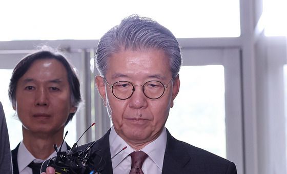 해병특검 도착한 김홍균 전 외교부 1차관