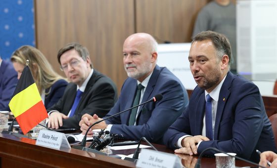 발언하는 막심 프레보 벨기에 부총리