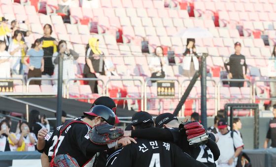 LG의 승리로 끝난 더블헤더 1차전