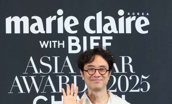 민규동 감독, 따뜻한 미소