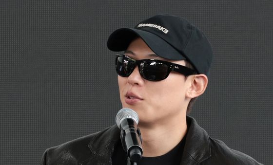 김성철, 블랙 카리스마