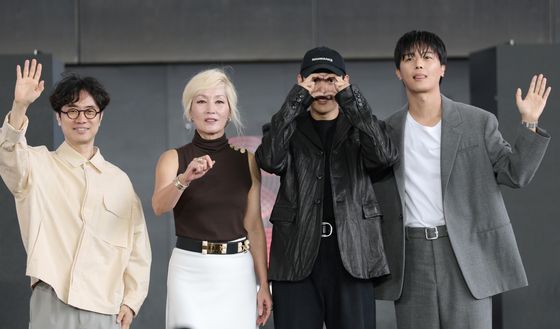 BIFF 관객과 만난 '파과' 주역들