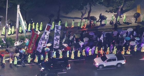 "천멸중공" 혐중 집회 열린 도심