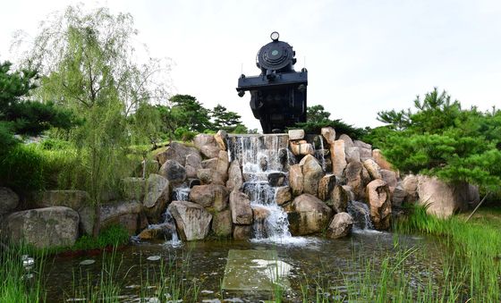 은하철도 999닮았네