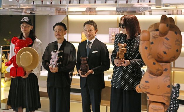 베어브릭과 만난 MCM