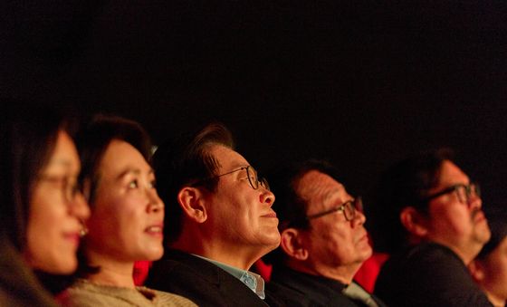 이재명 대통령, 부산국제영화제 공식상영작 관람