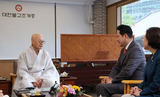 조계종 총무원장 진우스님 예방하는 장동혁 국민의힘 대표