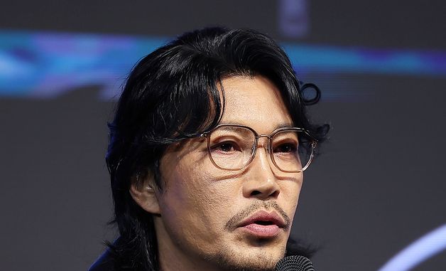 인사말 하는 최귀화