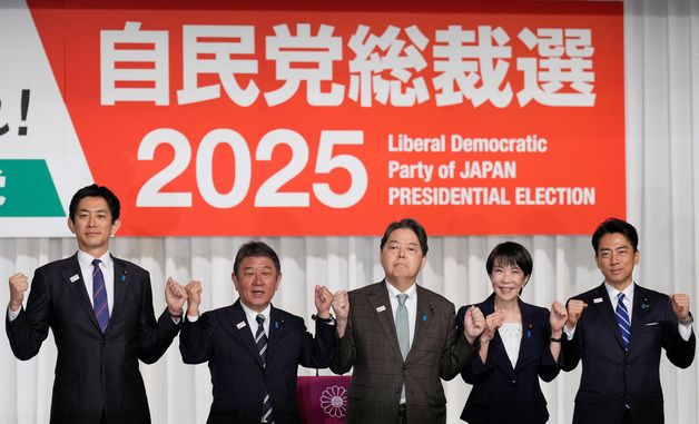 [포토] 단체 사진 포즈 취하는 자민당 총재 선거 후보자들