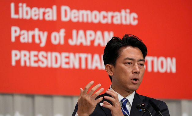 [포토] 질문 답하는 고이즈미 신지로