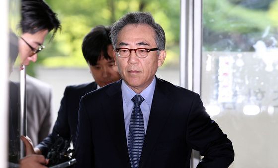 '호주대사 의혹' 조태열 전 장관, 해병특검 피의자 출석