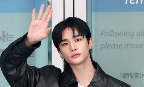 스키즈 현진, 멋짐 흩날리며 밀라노행