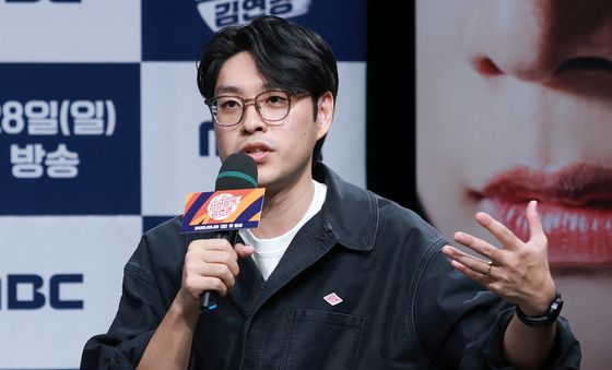 인사말 하는 '신인감독 김연경' 권락희 PD