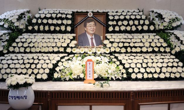 'DJ 차남' 김홍업 김대중평화센터 이사장 별세