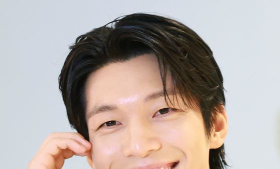 위하준, 안구정화 볼 하트