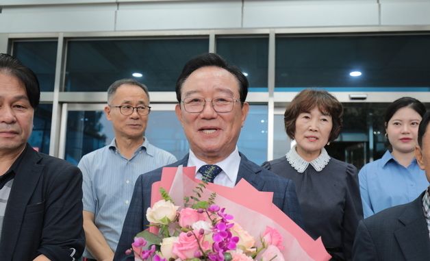 항소심 무죄 선고 소감 밝히는 송철호 전 울산시장