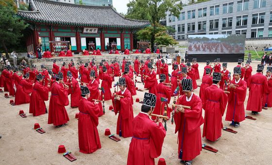 '공자·유교 성현 추모' 성균관 추기 석전대제 봉행