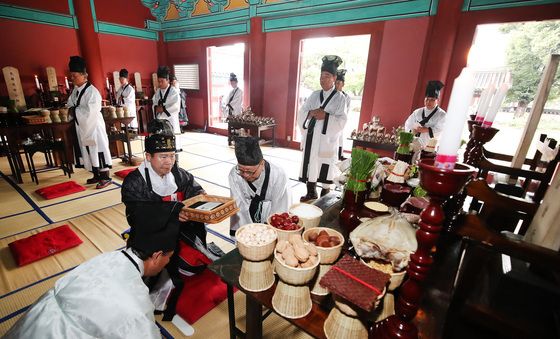 대구향교, 추기석전대제 봉행