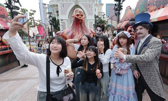 '오싹한 가을' 찾아온 롯데월드 어드벤처