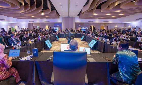 제13차 동아시아정상회의(EAS) 경제장관회의