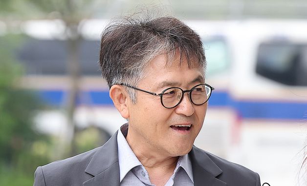 '종묘 차담회 의혹' 참고인 조사 출석하는 이재필 궁능유적본부장