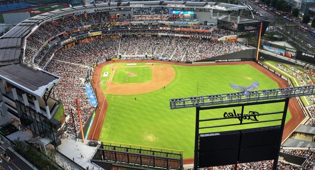 국내 최초 1200만 관중 돌파한 2025 KBO리그