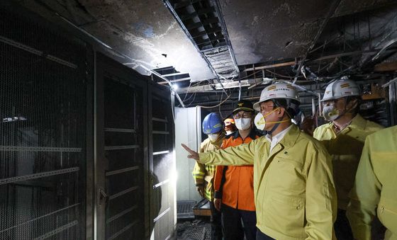 김민석 국무총리, 국가정보자원관리원 화재 현장 방문