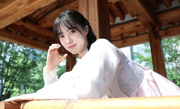 '폭군의 셰프' 윤서아, 사랑스러운 볼 하트