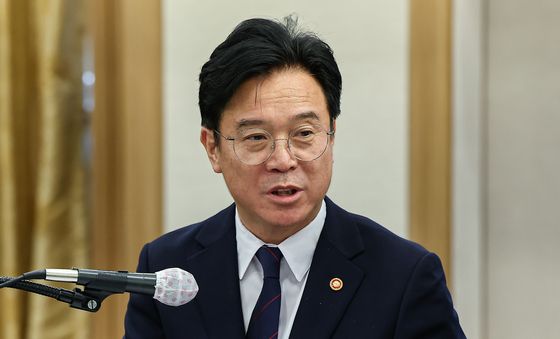 인사말 하는 김영훈 고용노동부 장관