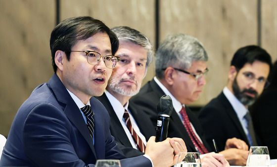 주한중남미대사단 간담회 주재하는 통상교섭본부장