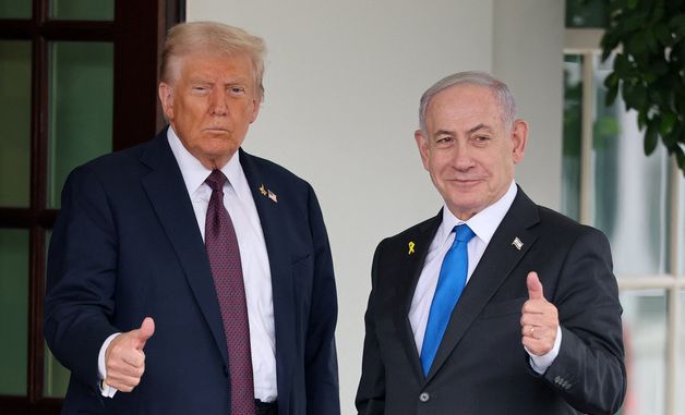 [포토]가자전쟁 종식안 논의 위해 만난 트럼프와 네타냐후