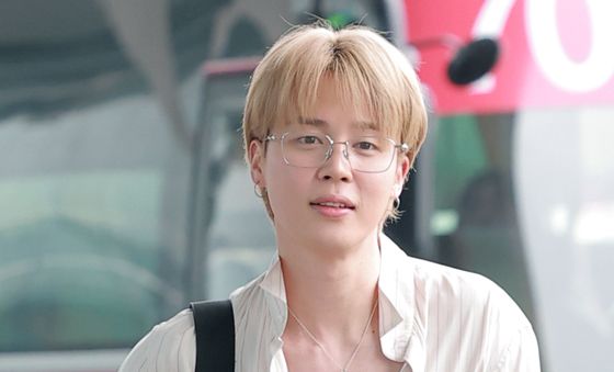 지민, 금발 왕자님