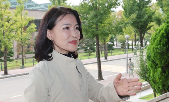 방미통위 설치법 국무회의 의결, 출근하는 이진숙 위원장