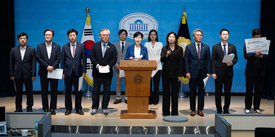 더불어민주당 김건희특검 TF, 삼부토건-웰바이오텍 주가조작 의혹 관련 기자회견