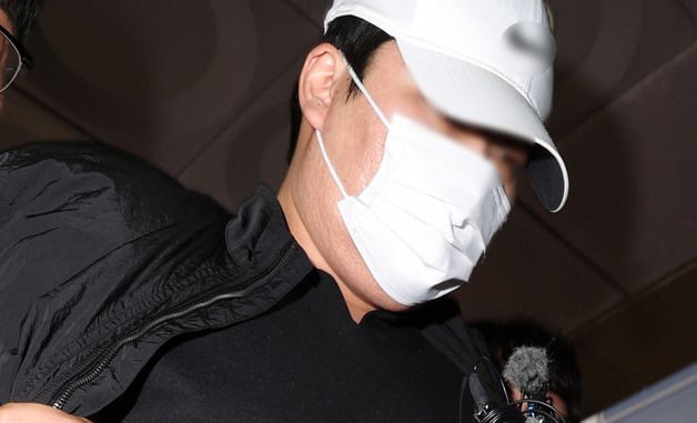 영장실질심사 출석하는 '살인 및 사체유기' 혐의 피의자