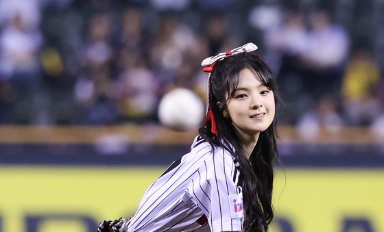 시구하는 가수 규빈