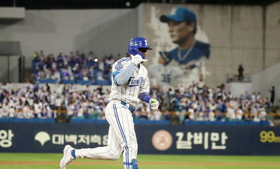 '50홈런' 소식 전하는 디아즈