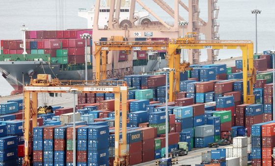 7월 경상수지 107.8억달러 흑자…27개월 연속 흑자