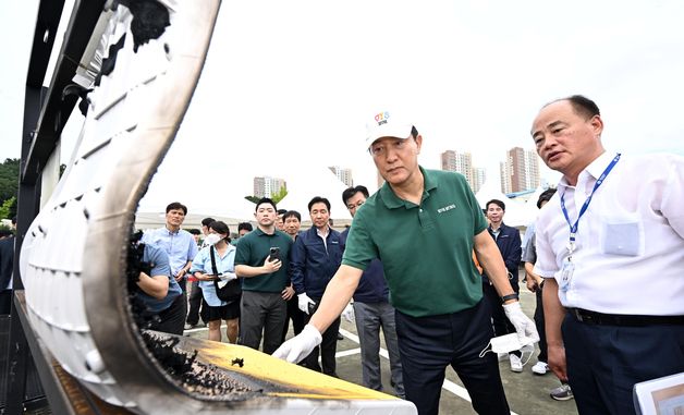 오세훈 시장, 전동차 화재안전 시연회 참관