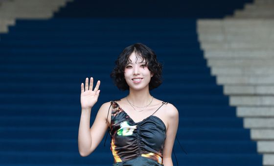 '골때녀' 정예원, 서울패션위크 나들이